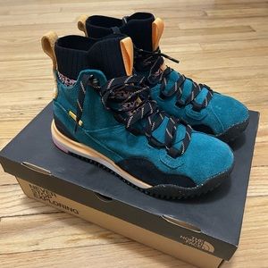 The North Face Women’s Back to Berkeley III Sport WP boots